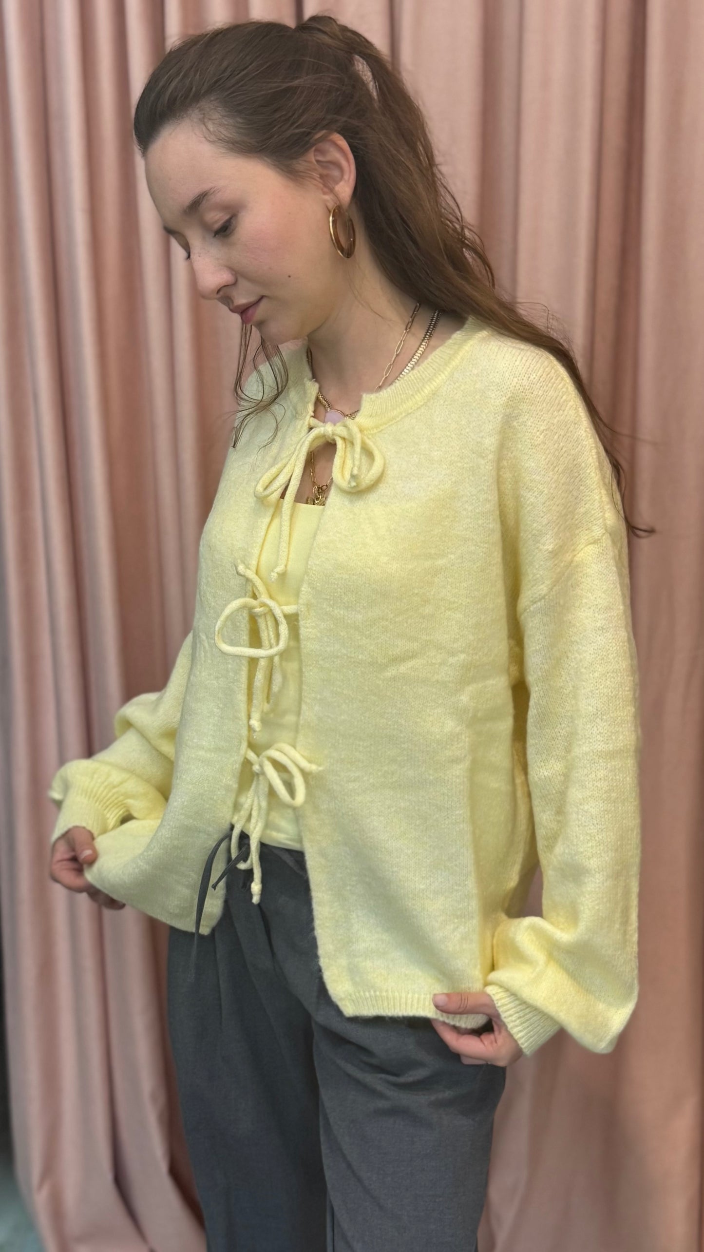 Sarı triko hırka