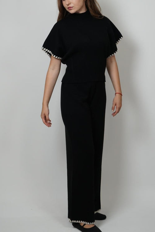 Triko işlemeli takım